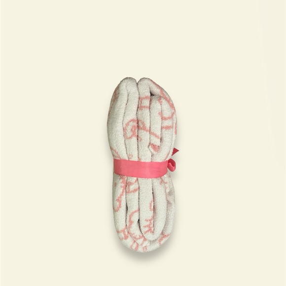 Hello kitty blanket - Picture 3 of 3